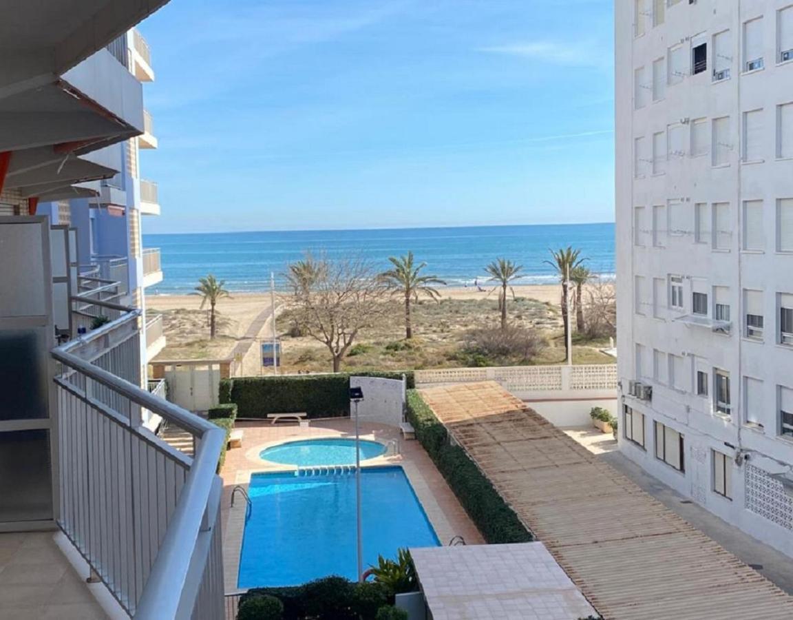 Monela Front Beach Solo Familias Playa de Gandia 外观 照片
